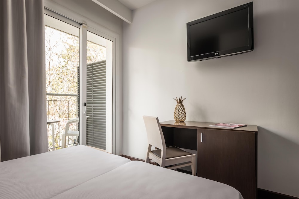 ALEGRIA Mariner - Adults Only — Hotel rooms in Lloret de Mar, Catalonia