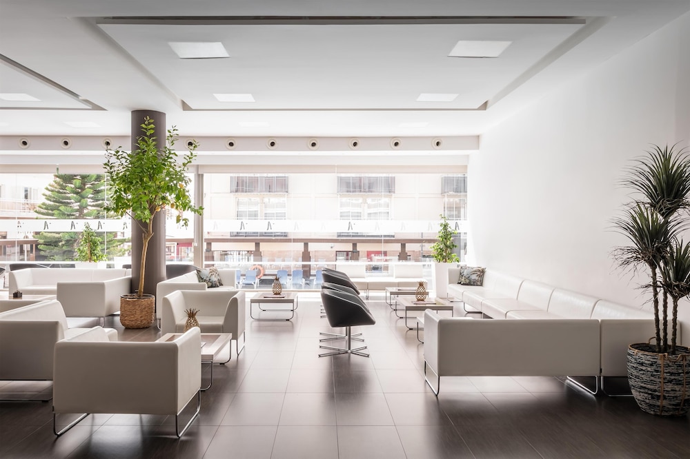 ALEGRIA Mariner - Adults Only — Hotel building in Lloret de Mar, Catalonia