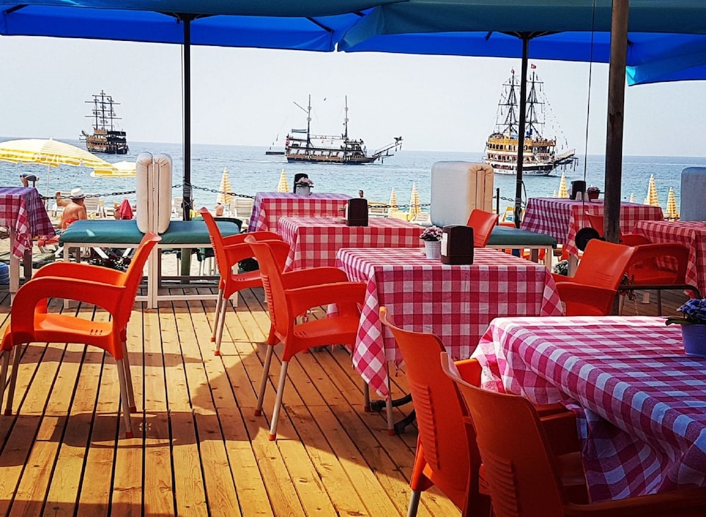 Miss Cleopatra Hotel — Restaurant & bars in Alanya