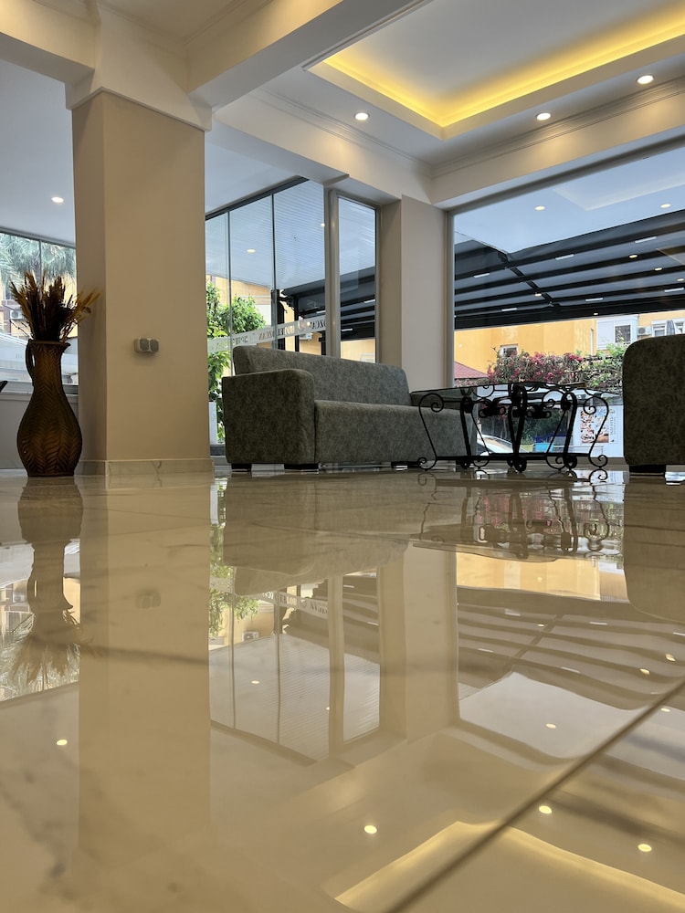 Miss Cleopatra Hotel — Hotel building in Alanya