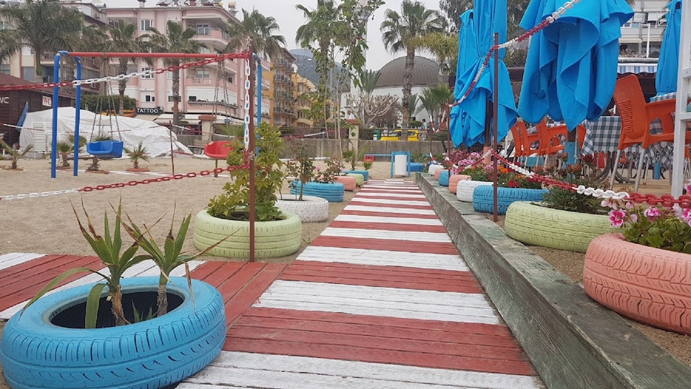 Miss Cleopatra Hotel — Beach in Alanya