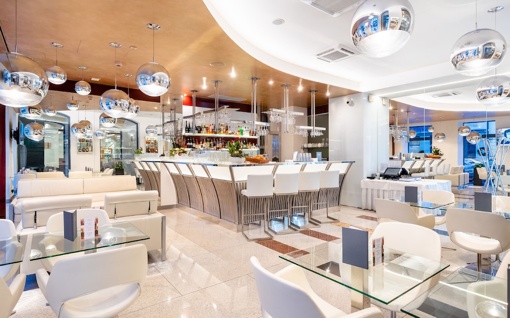 Grandium Hotel Prague — Restaurant & bars in Prague, Prague