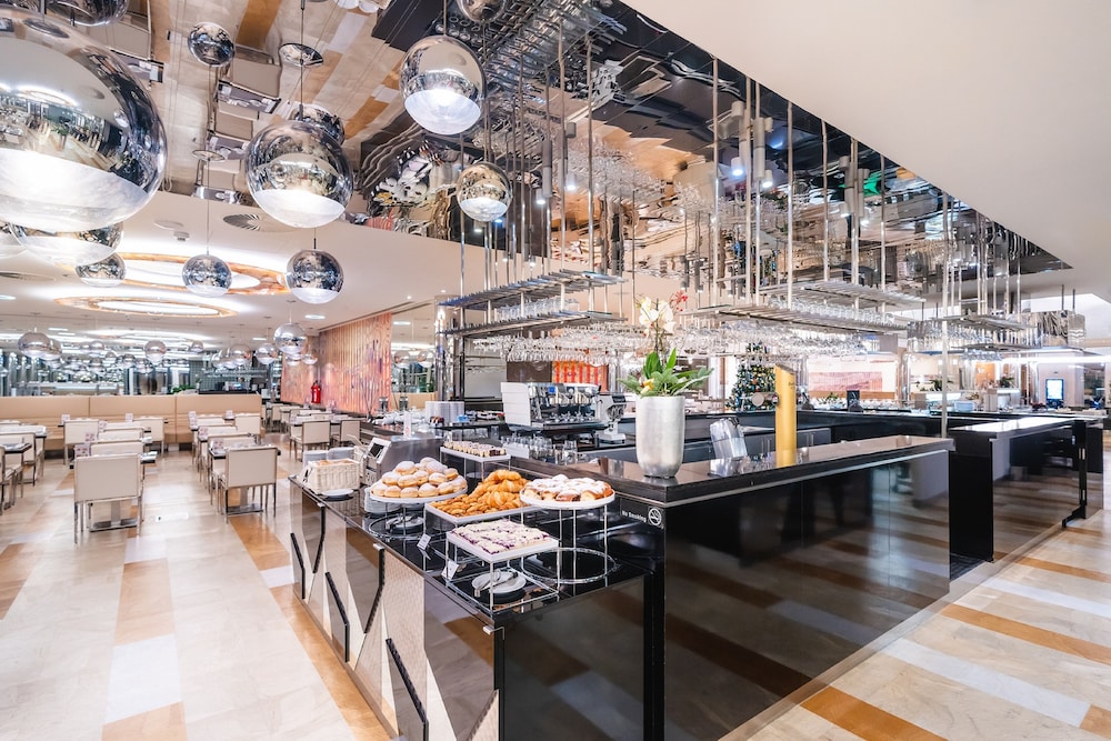Grandium Hotel Prague — Restaurant & bars in Prague, Prague