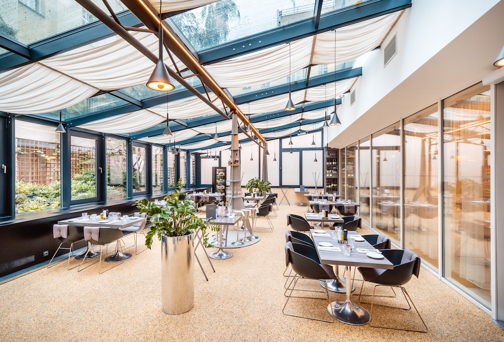 Grandium Hotel Prague — Restaurant & bars in Prague, Prague