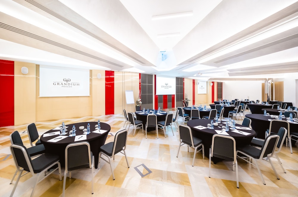 Grandium Hotel Prague — Restaurant & bars in Prague, Prague