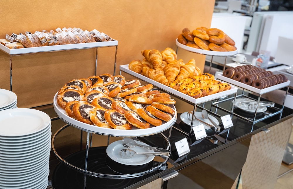 Grandium Hotel Prague — Restaurant & bars in Prague, Prague