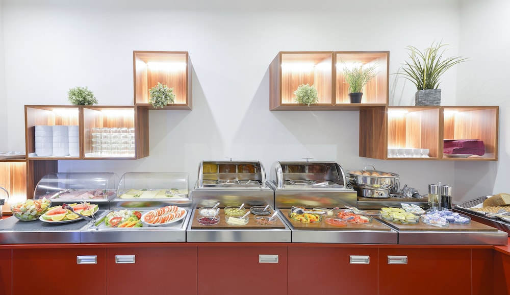 Hotel Garden Court — Restaurant & bars in Prague, Prague
