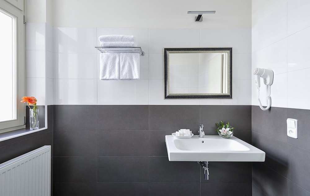 Hotel Garden Court — Hotel rooms in Prague, Prague