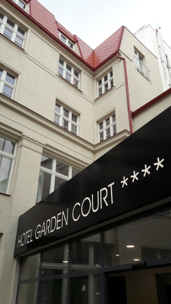 Hotel Garden Court — Main photo in Prague, Prague