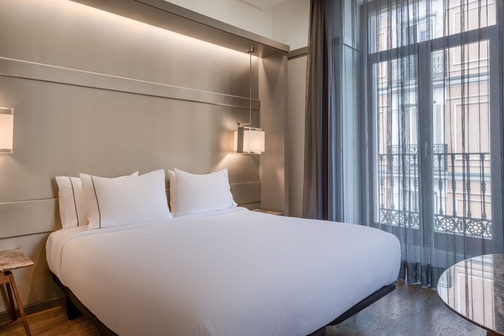 AC Hotel by Marriott Recoletos - zdjęcie 2