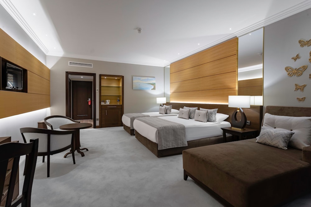 Papillon Belvil Holiday Village - All Inclusive — Rooms in Belek