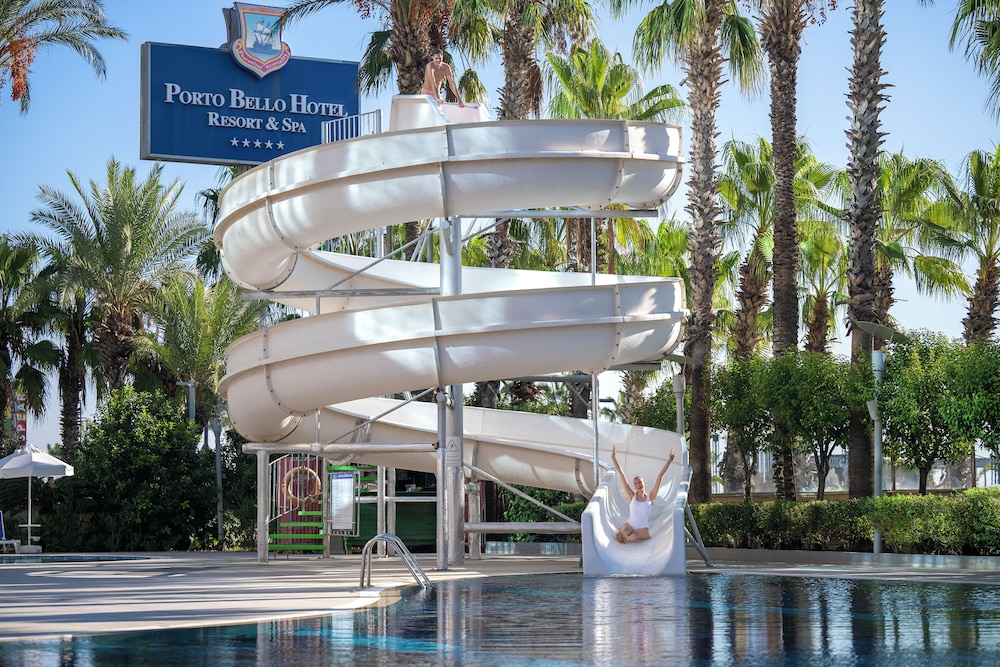 Porto Bello Hotel Resort & Spa — Swimming pool in Antalya
