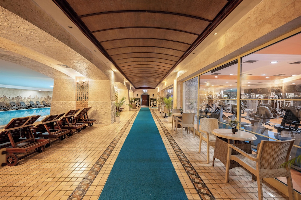 Porto Bello Hotel Resort & Spa — Sports & recreation in Antalya