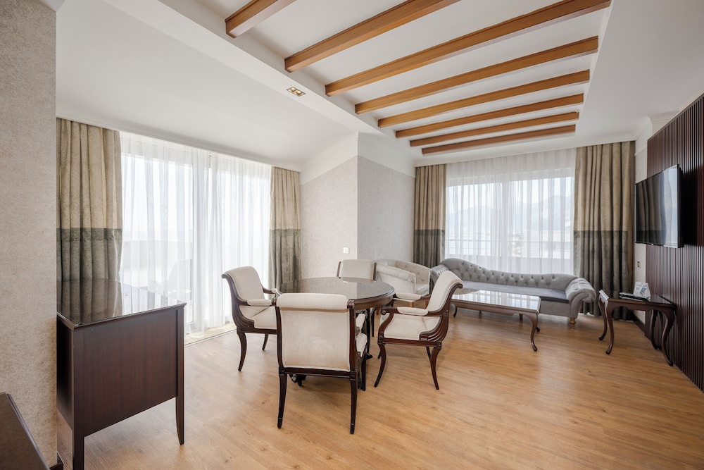 Porto Bello Hotel Resort & Spa — Hotel rooms in Antalya