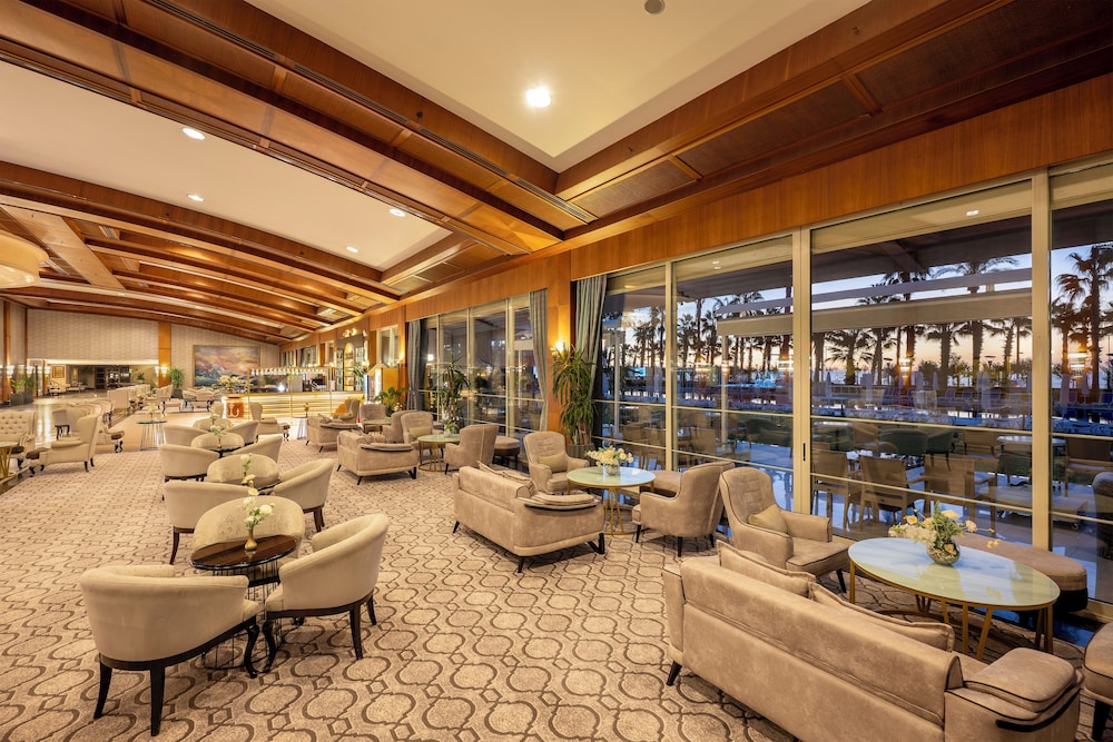 Porto Bello Hotel Resort & Spa — Restaurant & bars in Antalya