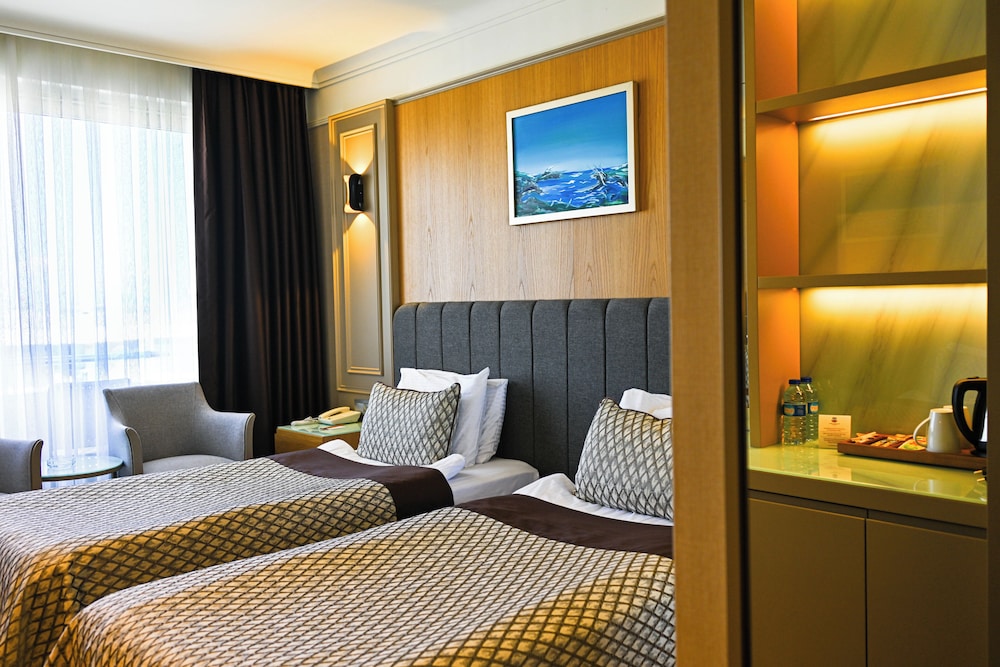 Porto Bello Hotel Resort & Spa — Hotel rooms in Antalya