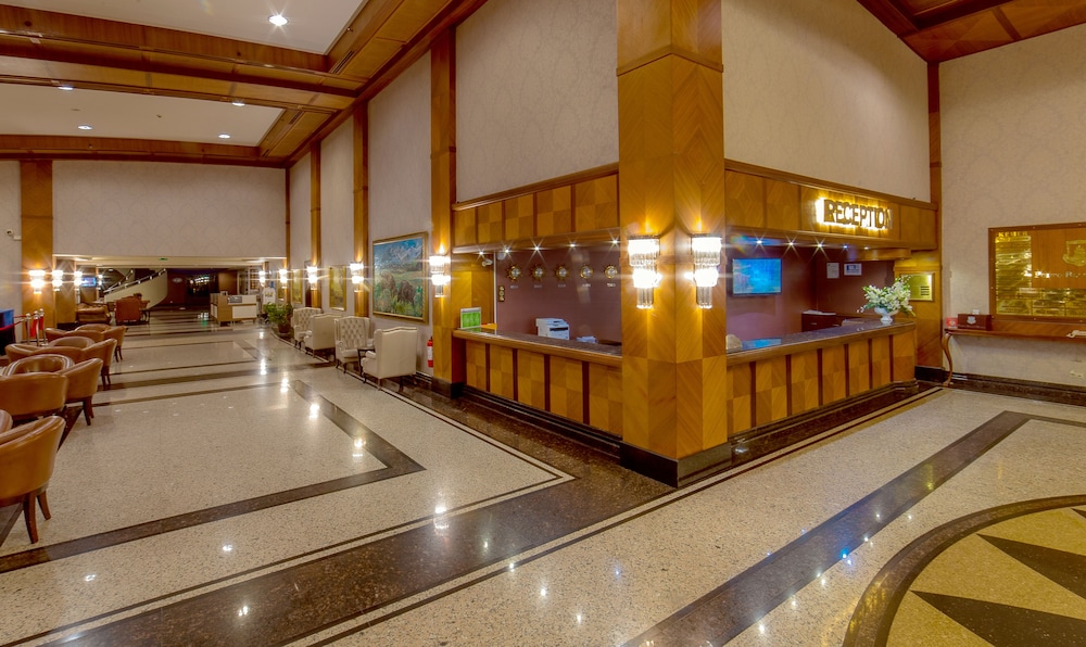 Porto Bello Hotel Resort & Spa — Hotel building in Antalya