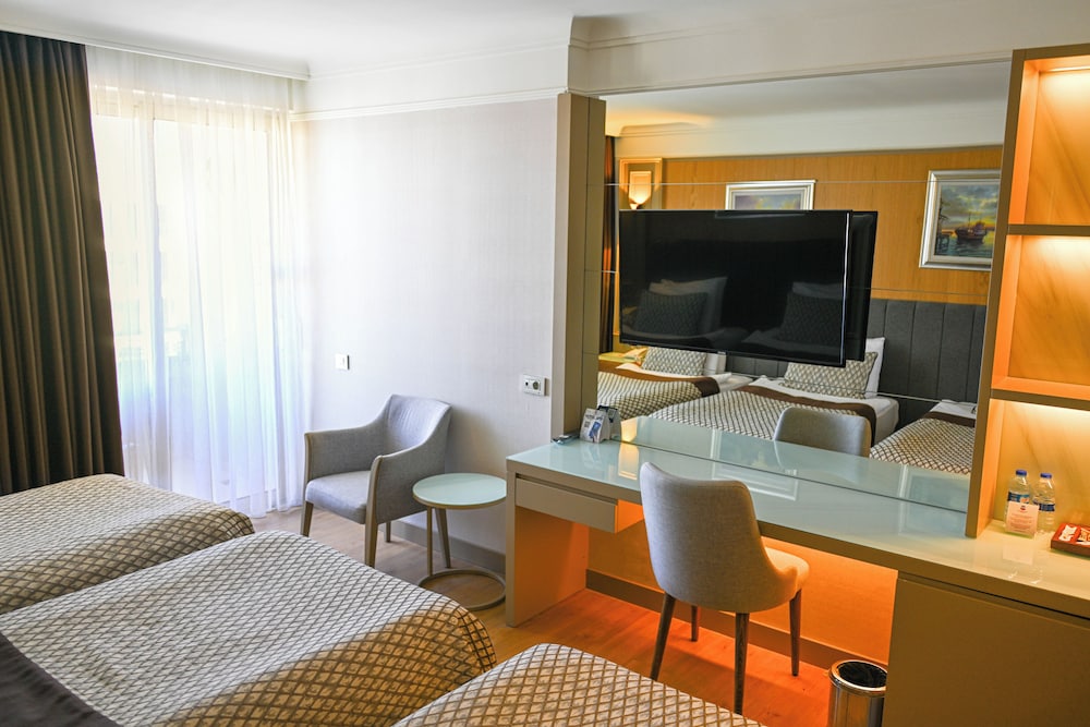 Porto Bello Hotel Resort & Spa — Hotel rooms in Antalya