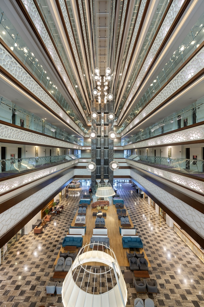 Ramada Plaza by Wyndham Antalya — Hotel building in Antalya