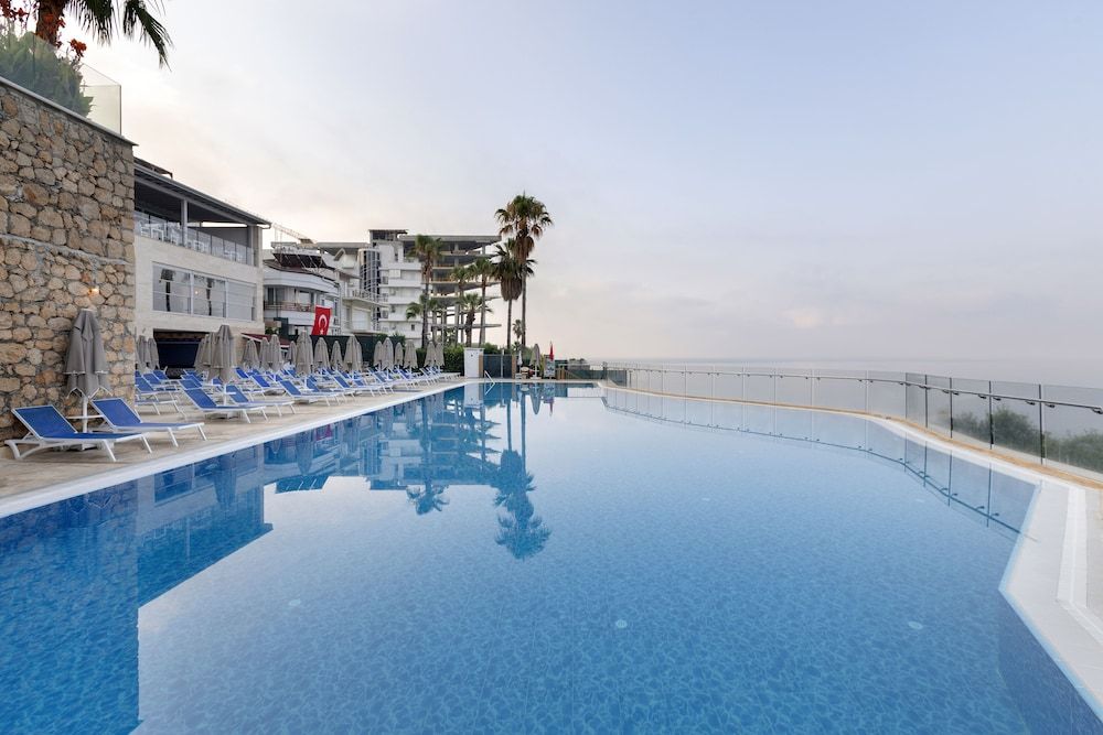 Ramada Plaza by Wyndham Antalya - zdjęcie 4