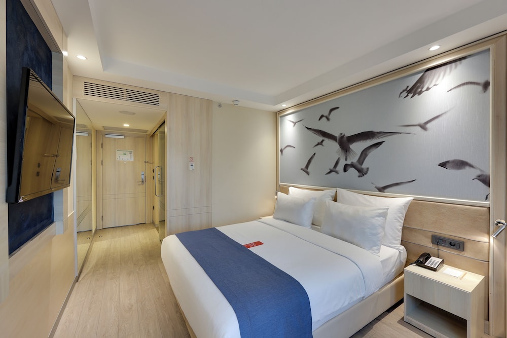 Ramada by Wyndham Istanbul Old City — Hotel rooms in Istanbul, Istanbul