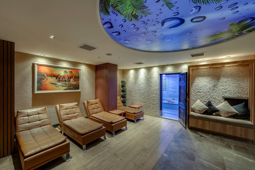 Ramada by Wyndham Istanbul Old City — Spa in Istanbul, Istanbul