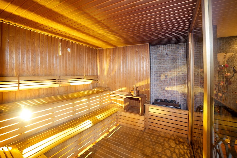 Ramada by Wyndham Istanbul Old City — Spa in Istanbul, Istanbul
