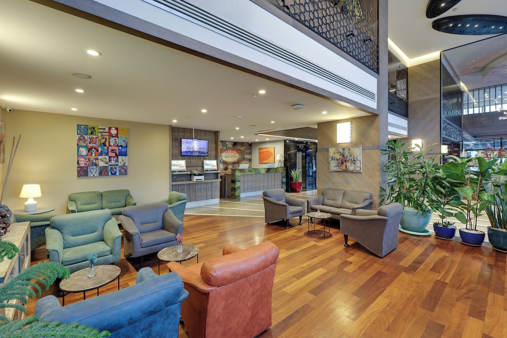 Ramada by Wyndham Istanbul Old City — Hotel building in Istanbul, Istanbul