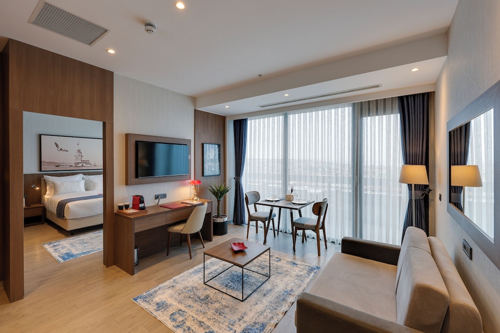 Ramada by Wyndham Istanbul Old City — Hotel rooms in Istanbul, Istanbul
