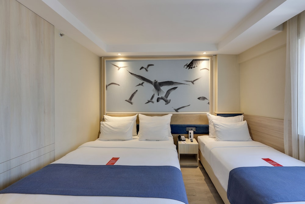 Ramada by Wyndham Istanbul Old City — Hotel rooms in Istanbul, Istanbul