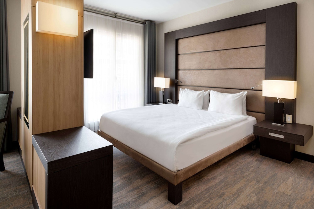 Ramada Plaza by Wyndham Istanbul City Center Adults Only — Hotel rooms in Istanbul, Istanbul