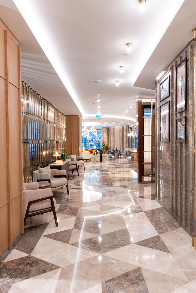Ramada Plaza by Wyndham Istanbul City Center Adults Only — Hotel building in Istanbul, Istanbul