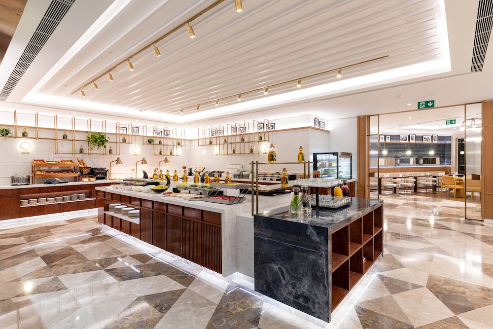 Ramada Plaza by Wyndham Istanbul City Center Adults Only — Restaurant & bars in Istanbul, Istanbul