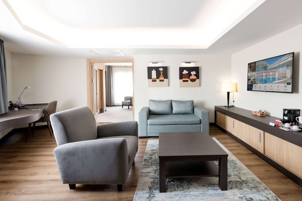 Ramada Plaza by Wyndham Istanbul City Center Adults Only — Hotel rooms in Istanbul, Istanbul
