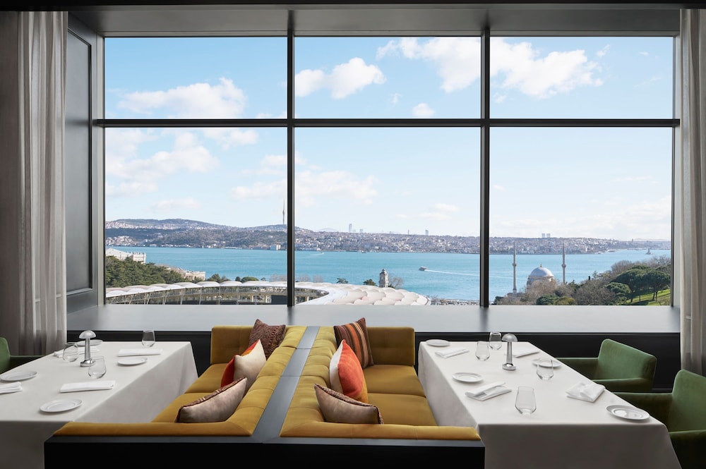 The Ritz-Carlton, Istanbul — Restaurant & bars in Istanbul, Istanbul