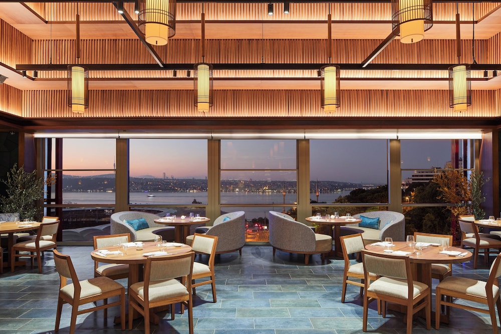 The Ritz-Carlton, Istanbul — Restaurant & bars in Istanbul, Istanbul