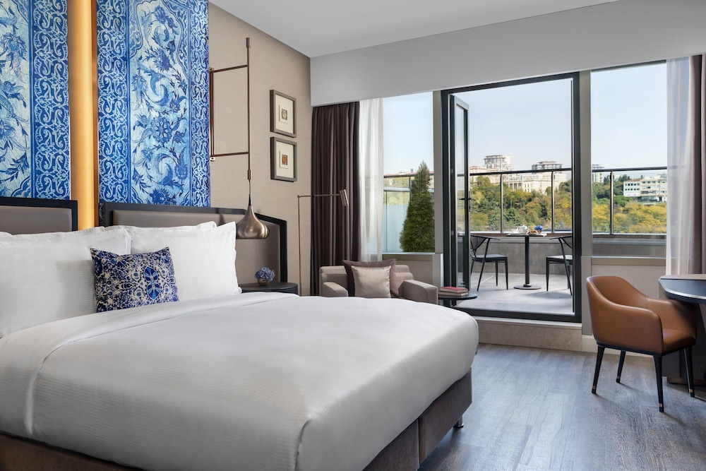 The Ritz-Carlton, Istanbul — Hotel rooms in Istanbul, Istanbul