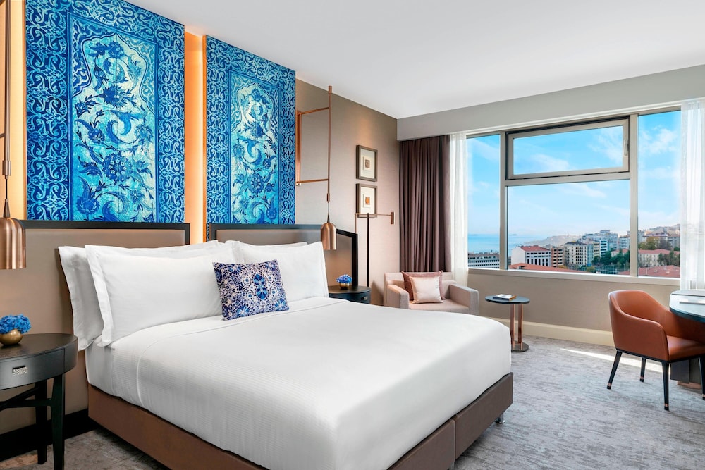 The Ritz-Carlton, Istanbul — Hotel rooms in Istanbul, Istanbul