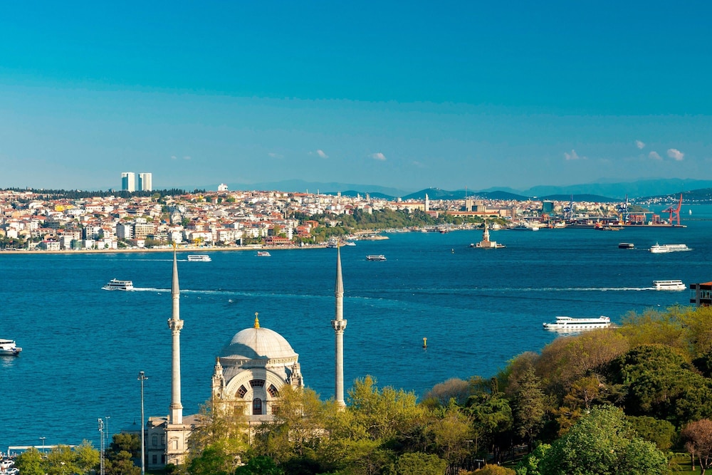 The Ritz-Carlton, Istanbul — Attractions in the area in Istanbul, Istanbul