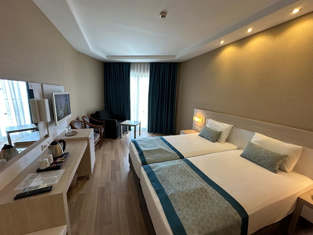 Riviera Hotel & Spa — Hotel rooms in Alanya