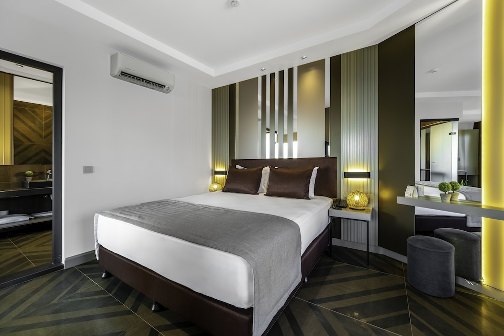 Riviera Hotel & Spa — Hotel rooms in Alanya