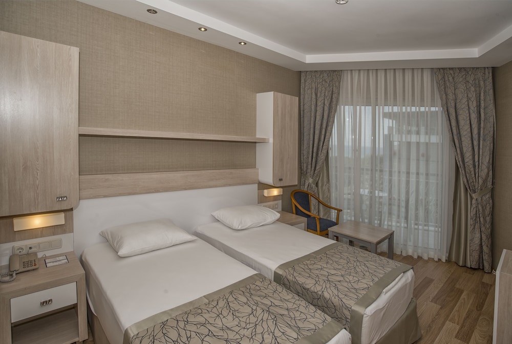 Riviera Hotel & Spa — Hotel rooms in Alanya