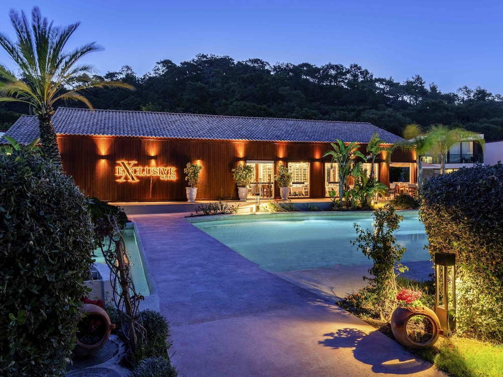 Rixos Premium Tekirova - The Land of Legends — Hotel building in Kemer