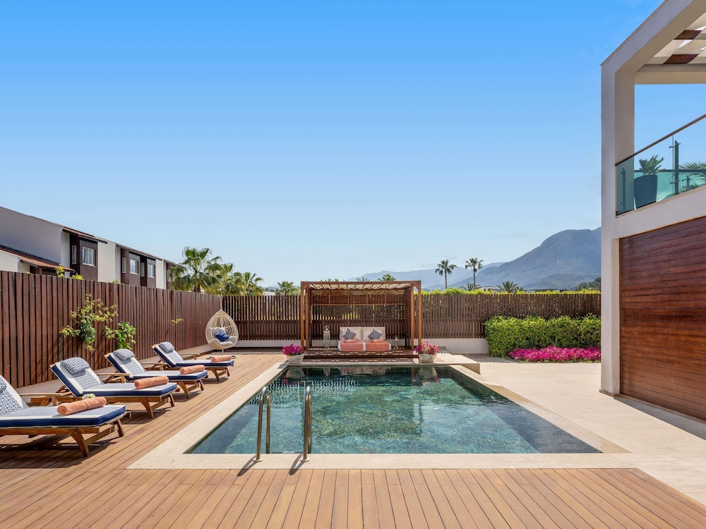 Rixos Premium Tekirova - The Land of Legends — Swimming pool in Kemer