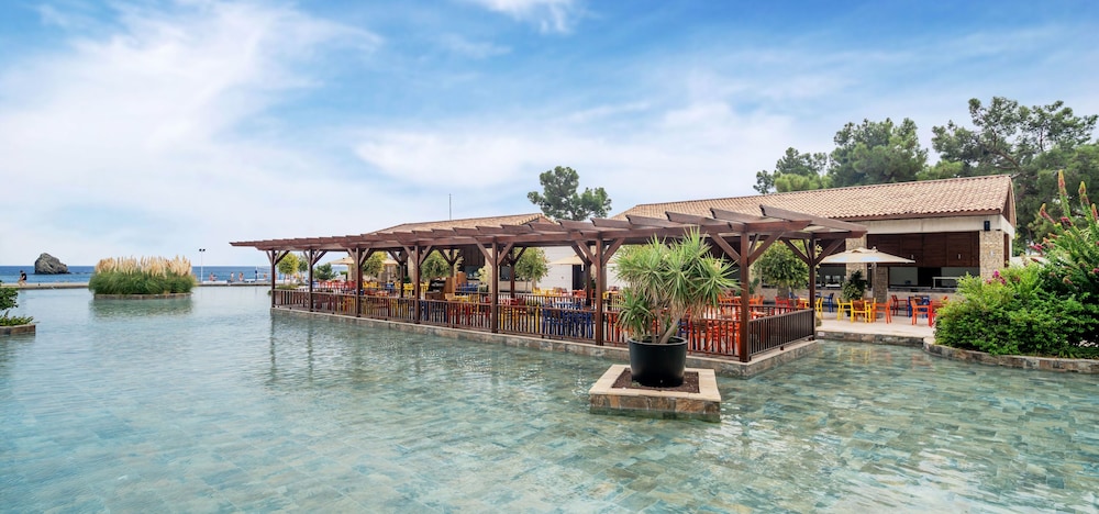 Rixos Premium Tekirova - The Land of Legends — Restaurant & bars in Kemer