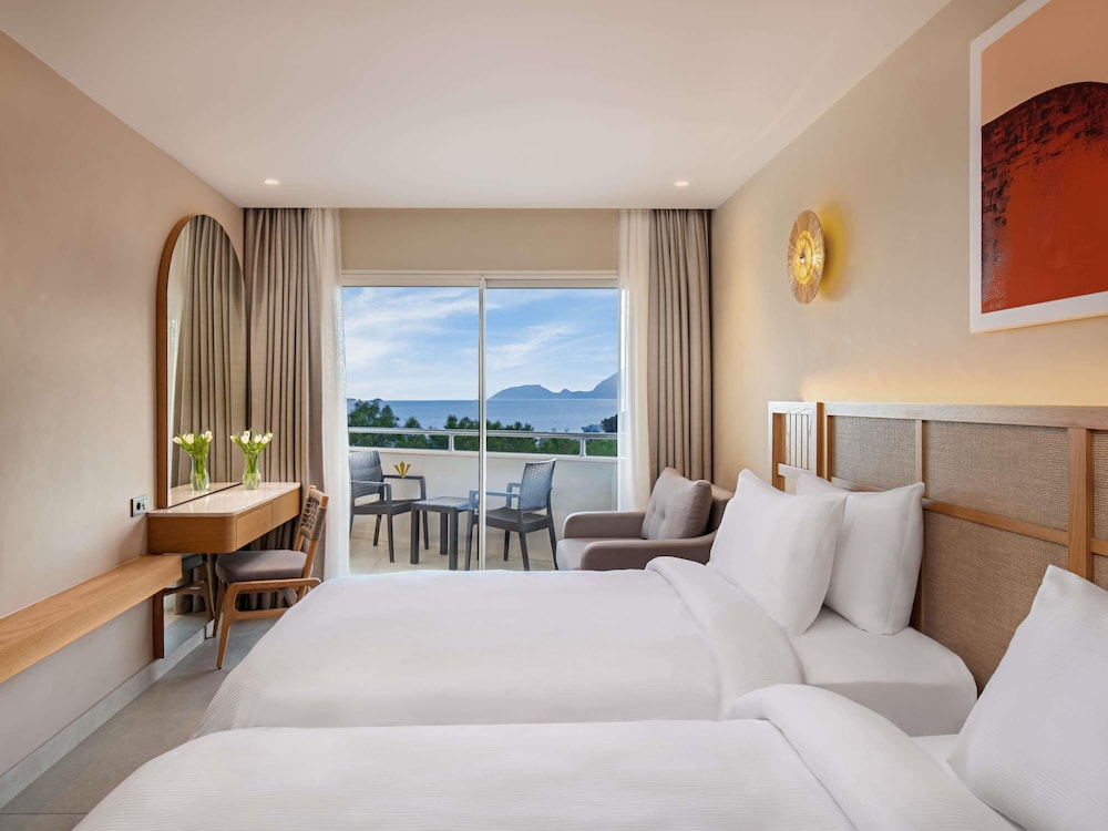 Rixos Premium Tekirova - The Land of Legends — Hotel rooms in Kemer