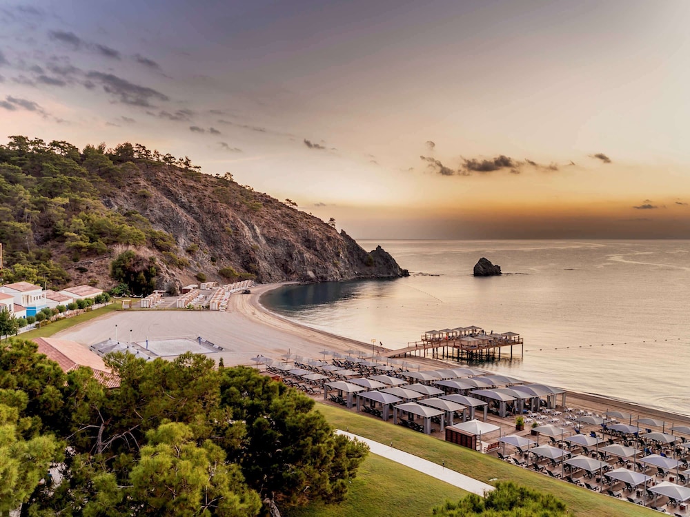 Rixos Premium Tekirova - The Land of Legends — Beach in Kemer