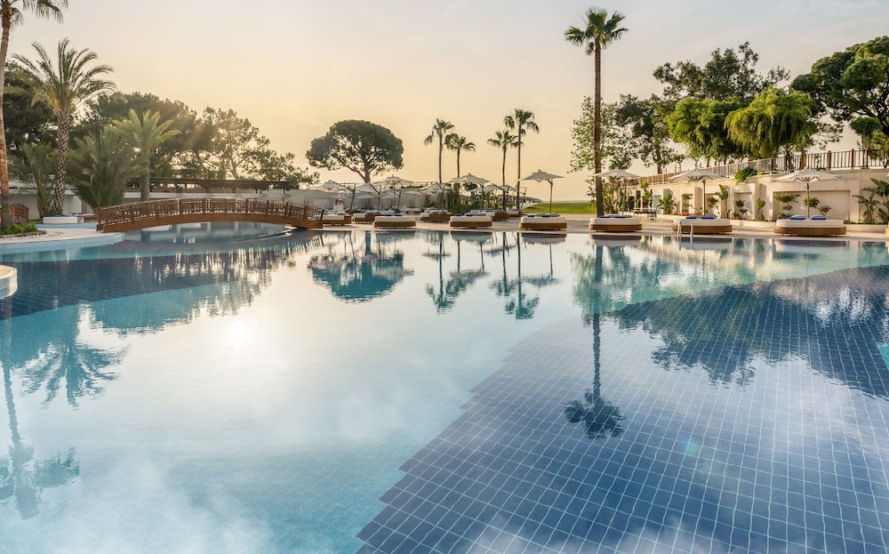 Rixos Premium Tekirova - The Land of Legends — Swimming pool in Kemer