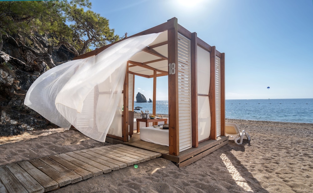 Rixos Premium Tekirova - The Land of Legends — Beach in Kemer