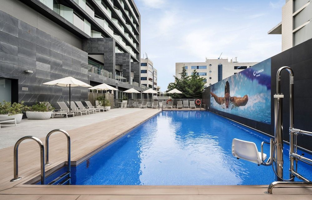 Hotel ILUNION Atrium